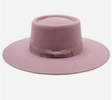 WYETH | YSENIA IN LILAC