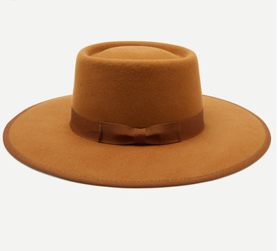 WYETH | YSENIA IN MOLASSES