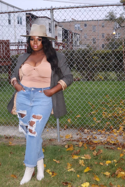 WYETH | CARTER TAUPE